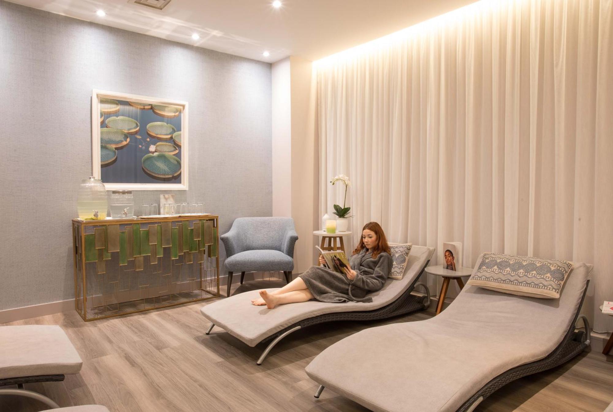 Wrightington Hotel & Health Club Уиган Экстерьер фото
