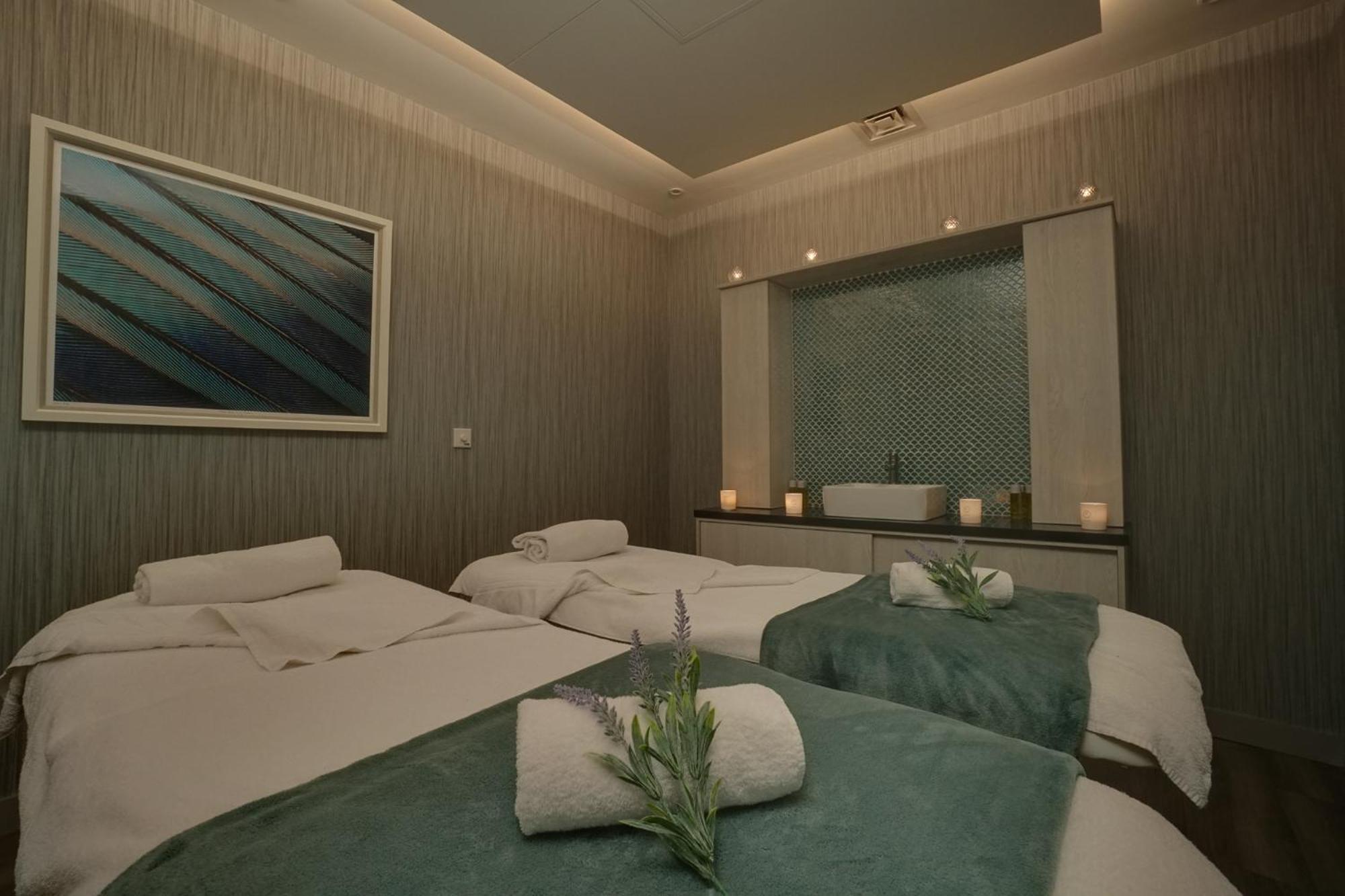Wrightington Hotel & Health Club Уиган Экстерьер фото