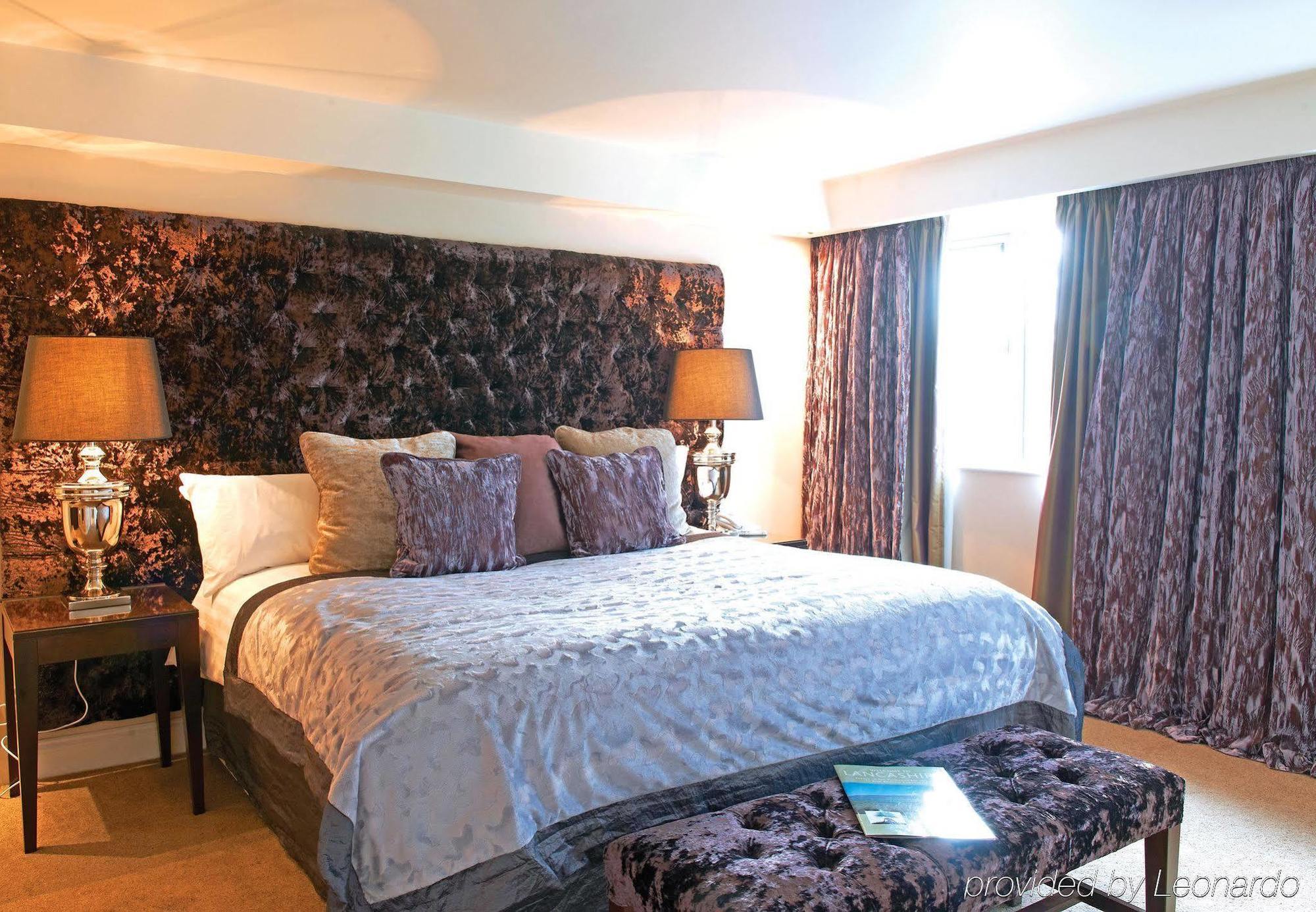 Wrightington Hotel & Health Club Уиган Экстерьер фото